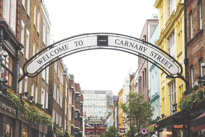 The Beatles tour in London in Spanish - Carnaby Street: moda, escaparate, y el Londres que acompaña al rock