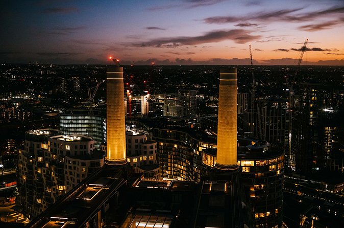 The Chimney Lift at Battersea Power Station - Time check: why the 1 hour can feel different in real life