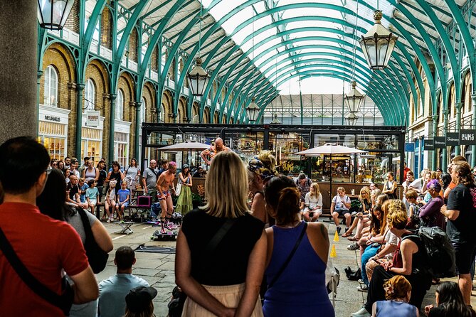 The Classic Highlights Bike Tour with a local guide - Covent Garden: street performers plus real atmosphere