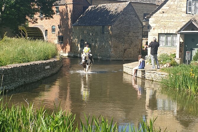 The Cotswolds England Bus Tour - Stratford-upon-Avon: Shakespeare Sites in a Concentrated 2 Hours