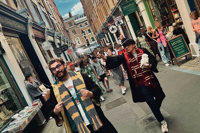 The Harry Potter Walking Tour with Potter-Vision - Leadenhall Market and Borough Market: Leaky Cauldron to Market Day