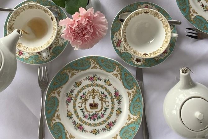 The Kensington Palace Gardens Royal High Tea - From Queensway Station to Kensington Gardens in about 2 hours