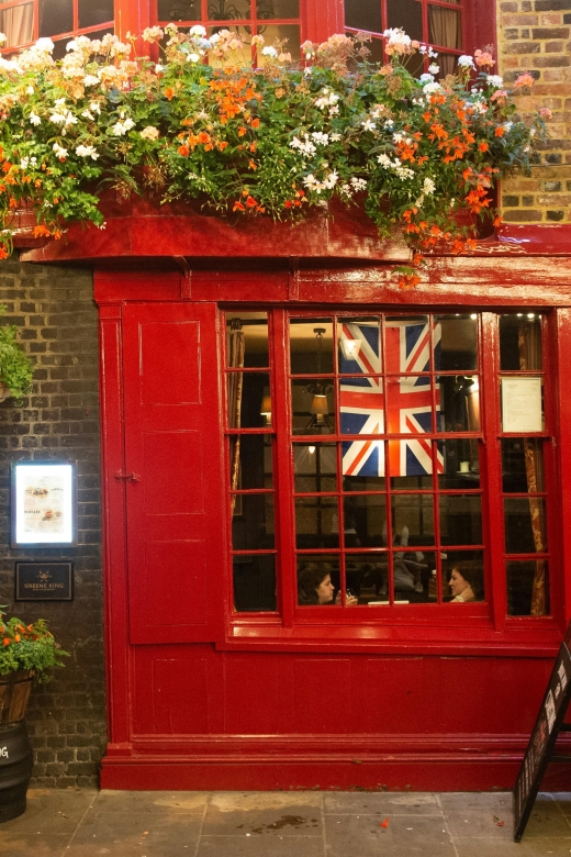 The London Historic Pubs Tour - Tower Hill Sundial to Wapping: the tour’s simple, smart storyline