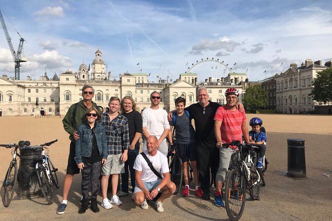 The London Landmarks, 3.5 hour Afternoon tour - Notting Hill Bike Tours Start/Finish Moment