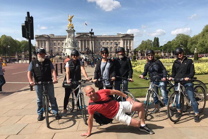 The London Landmarks, 3.5 hour Afternoon tour - Duke of Wellington: A Small Stop With Big Context