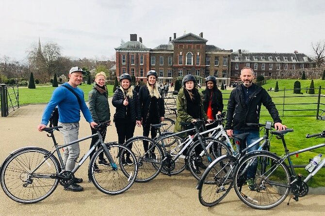 The London Landmarks. 3.5 hour Morning tour - Royal Albert Hall area: a classic London icon with an easy stop