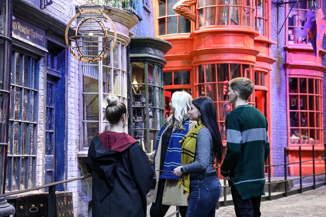 The Making of Harry Potter: Warner Bros. Studio Tour & Transfers - Getting Started at Euston War Memorial (10:30 am) and the Ride Out
