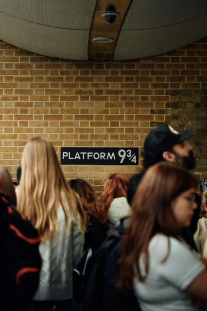 The most complete and exclusive Harry Potter tour in London - Millennium Bridge, the Ministry vibe, and why London’s landmarks fit the story
