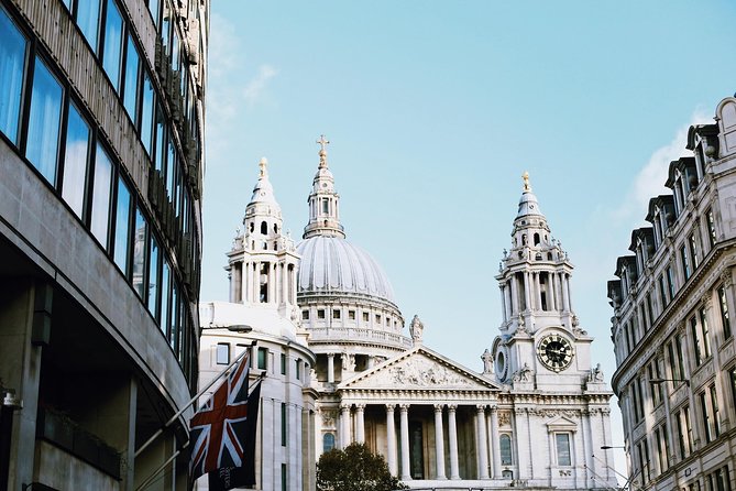 The Old City of London - Exclusive Guided Walking Tour - Private vs small-group: getting more out of your guide
