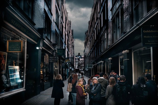 The Original Harry Potter Film Locations Tour : with Boat Ride - Hogwarts House Sorting and Trivia Games That Work for Families
