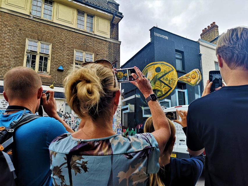 The Original London Street Art Tour (French) - The guide’s approach: tags, techniques, and what to notice first