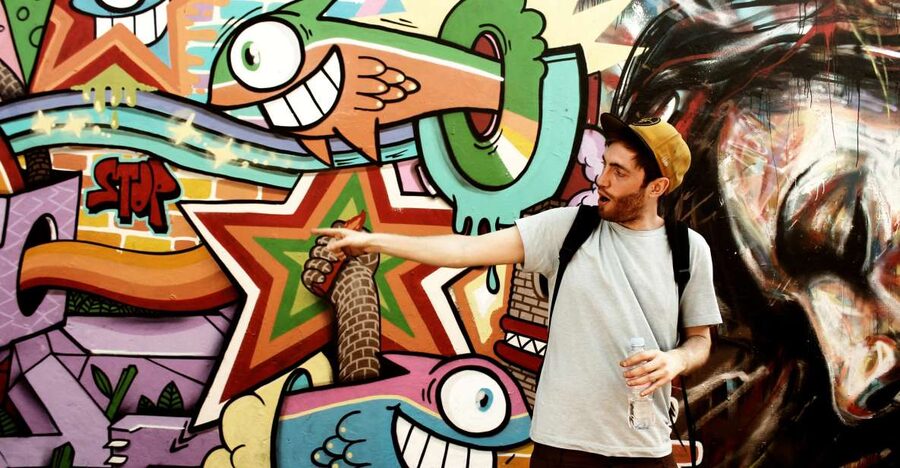 The Original London Street Art Tour (French) - Where you meet and how the East End story gets going