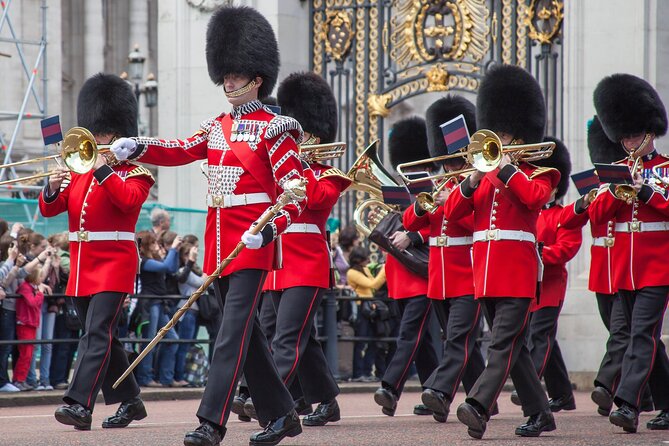 The Original Royal Changing of the Guard Experience - Key highlights at a glance
