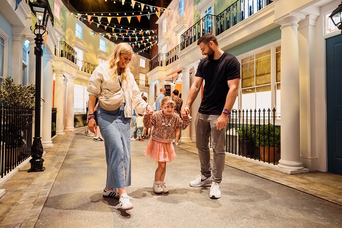 The Paddington Bear™️ Experience ticket - Marmalade Day Festival at Windsor Gardens: dancing, fairground games, and treats
