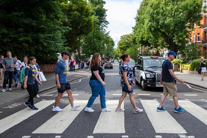 The Premier Classic London: Private 4-Hour Tour in a Black Cab - Changing of the Guard: How the Day-by-Day Schedule Affects Your Viewing