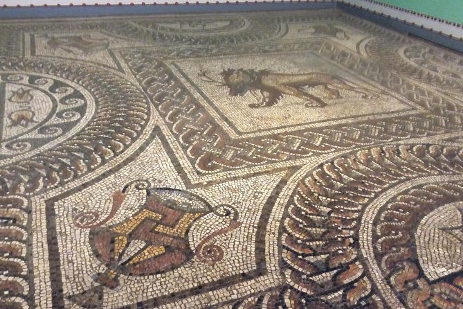 The Roman City of St Albans Private Tour - The Hypocaust and Roman Mosaic Floor: When a 10-Minute Stop Wins