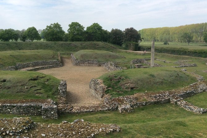 The Roman City of St Albans Private Tour - Ye Olde Fighting Cocks, Great Gateway, and a Walk Through the Market