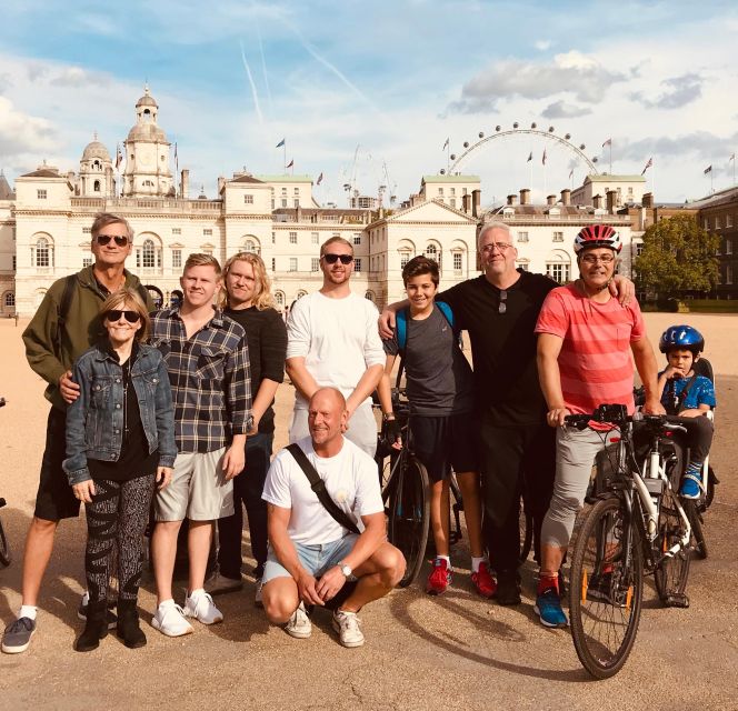 The Royal Express, 2.5 hour tour - Hyde Park’s easy rhythm: lake views and wide paths