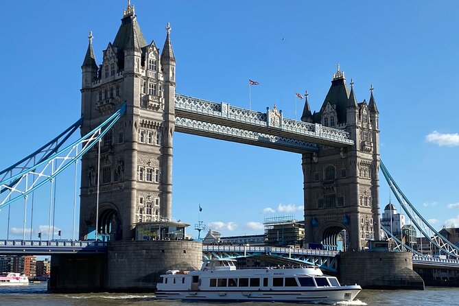The Tower of London - Small Group Tour with a Local Expert - Royal Armouries focus: more than just big names and shiny metal