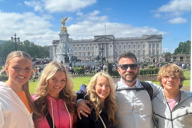 The Ultimate 6-hour Private Tour of London in an Iconic Black Cab - Where the day starts: hotel pickup, the central advantage, and the fallback