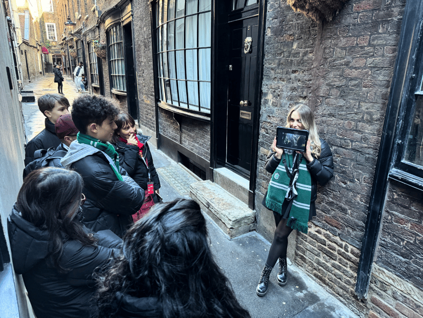 Tour a Piedi di Harry Potter a Londra - Borough Market and Leadenhall Market: where London shopping energy fits the story