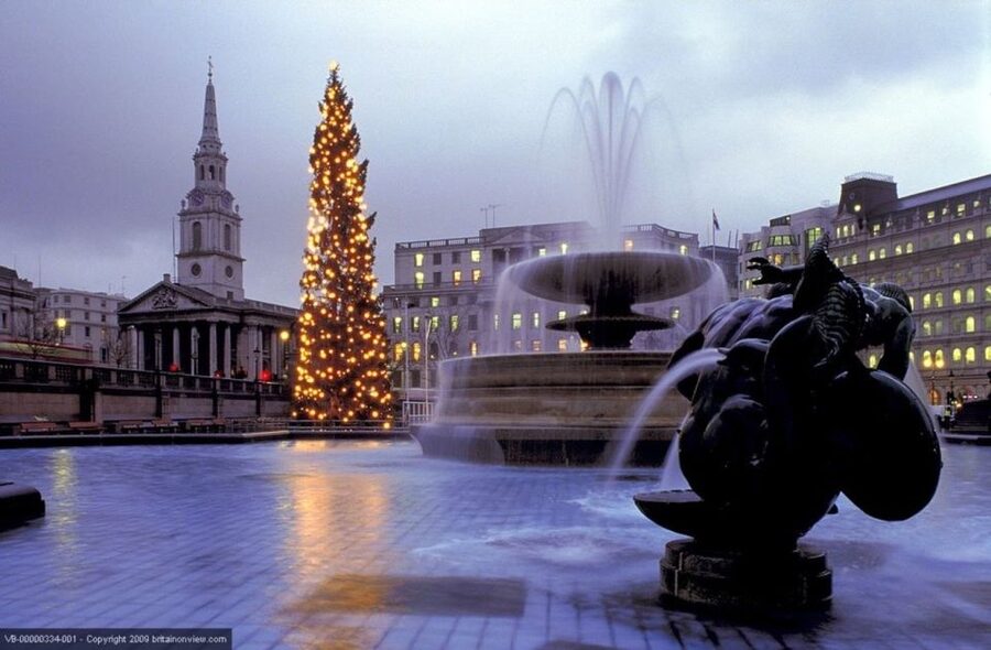 Tour of London and Christmas Day Lunch Cruise - Lunch on the River: Set Menu, Pre-Allocated Tables, Festive Vibes