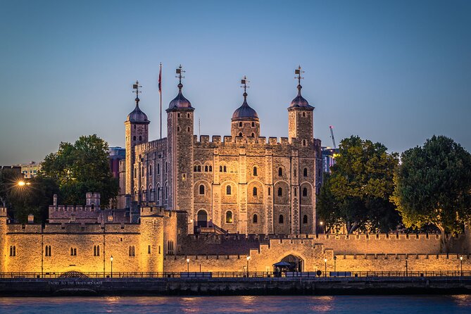 Tower of London After Hours Tour with Beefeater & Keys Ceremony - The Guided Walk Through the Tower Grounds Before the Ceremony