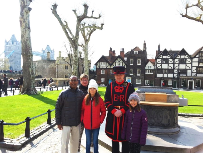 Tower of London and Tower Bridge Private Tour - Crown Jewels at a private pace: what you should pay attention to