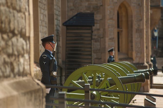 Tower of London: Crown Jewels & Beefeater Opening Ceremony - White Tower and the inner wards: Norman stone and a photo-friendly route