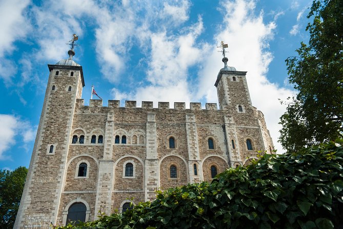 Tower of London & Crown Jewels Tour with Beefeater Meet & Greet - Price and value: what $56.50 buys, and what you should expect