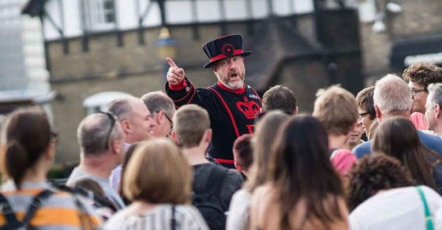 Tower of London: Early Access with Crown Jewels & Beefeaters - How long is 75 minutes, really? Timing and pace you can plan around