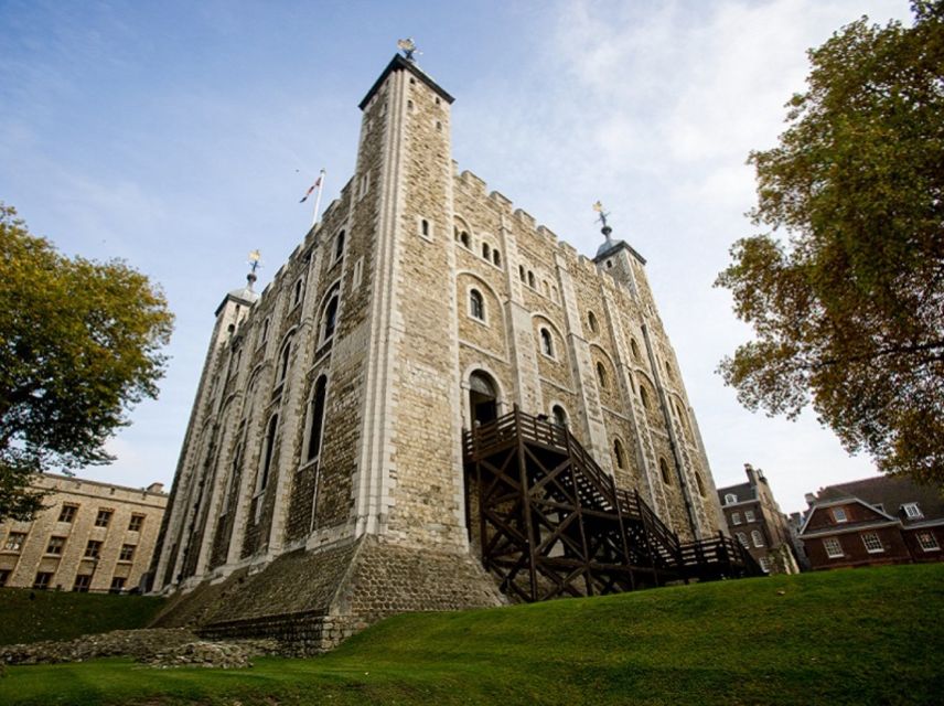 Tower of London: Early Access with Crown Jewels & Beefeaters - Price and value at $81 per person: what you’re really paying for