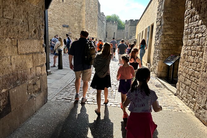 Tower of London for kids & families Private Guided Tour with pre-booked Tickets - What You’ll Walk Past: Medieval Palace to Tower Green