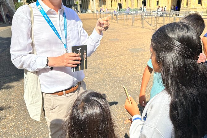 Tower of London for kids & families Private Guided Tour with pre-booked Tickets - Yeomen Warders, Ravens, and Stories That Stick