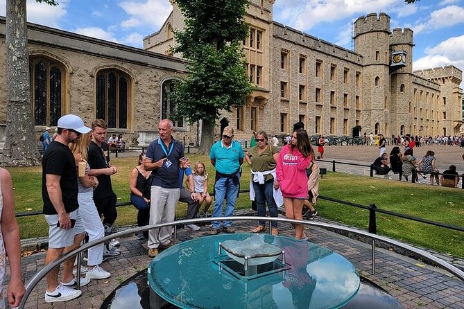 Tower of London Guided Tour with Beefeater Meet & Crown Jewels - Who should book this Tower of London guided tour