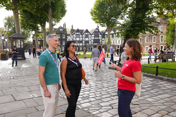 Tower of London: Guided Tour with Thames River Cruise - Should you book it?