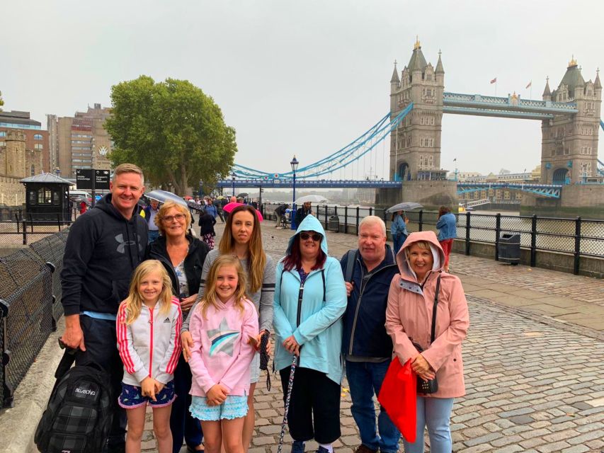Tower of London Kid-Friendly Private Tour - Ravens legend: the secret thread that ties the whole tour together