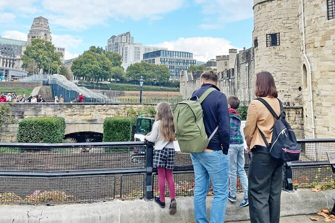 Tower of London & Tower Bridge Private Tour for Kids and Families - Key things I’d circle before you book