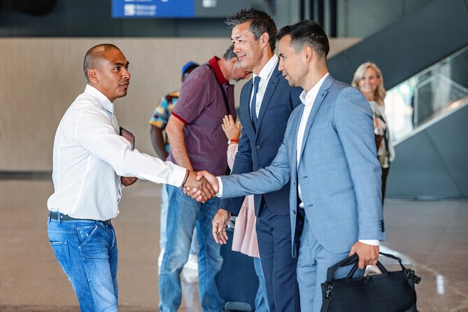 Transfer To or From London Heathrow Airport to Central London - Price and Value: When $165 Per Group Makes Sense