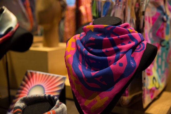Trendy Covent Garden and Soho Walk - Private Custom Tour - Stop 6: Regent Street and the flagship-window show