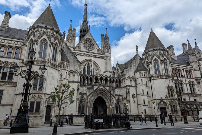 Turmoil, Templars & Oliver Twist London's Squalor and Splendour - Stop 7: Old Bailey and the Newgate Prison site—crime, punishment, and place