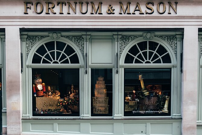 Ultimate Guided Tour of London - Soho: The Creative Side of London in 15 Minutes