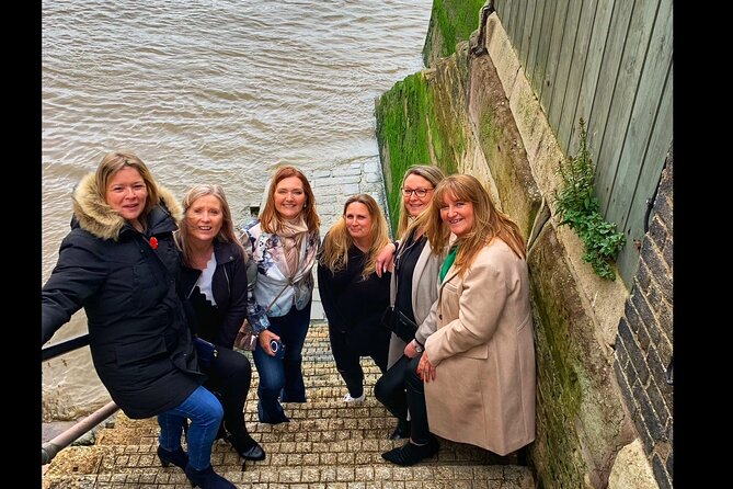 Villains and Gangsters of London Private Taxi Tour - Stop 2: The Prospect of Whitby Pub for a Short, Story-Heavy Break