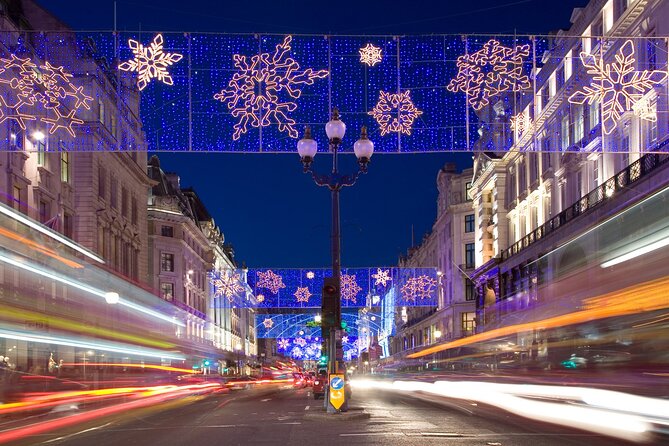 Vintage Top Deck London Christmas Lights Tour - The easy part: meeting at Northumberland Avenue and using your mobile ticket