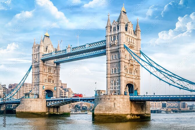 VIP Early Access: Opening Ceremony Tower of London & Bridge Entry - White Tower and St John’s Chapel: Armour, Artifacts, and Where to Look