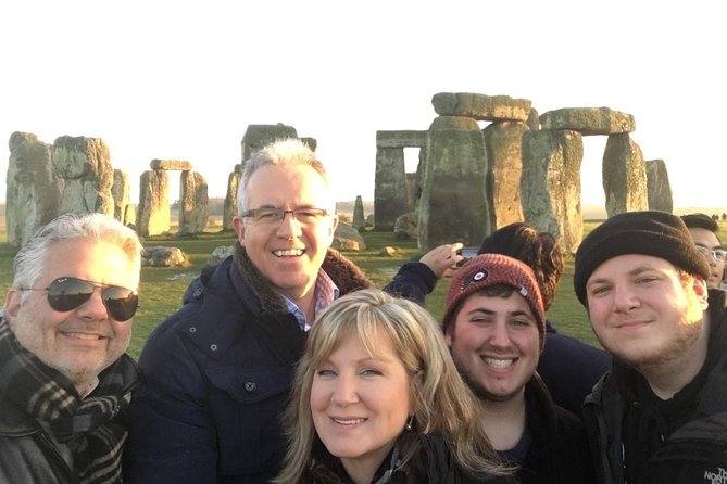 Visit Bath And Stonehenge: Private Black Cab Day Trip from London - Why a Black Cab Day Trip Works for Stonehenge and Bath