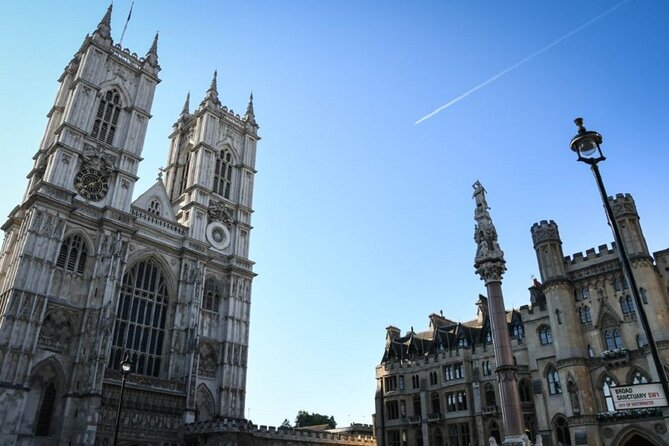 Visit Westminster Abbey & Churchill War Rooms & Westminster Tour - Comfort strategy: what to bring so the day stays enjoyable