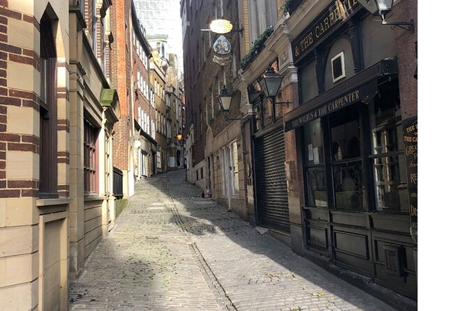 Walking Tours - Sights of London- price includes upto 10 people - Stop 4: Mansion House—Lord Mayor’s home and the look of authority