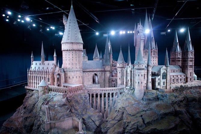 Warner Bros. Studio Tour with Transportation from London - Bus comfort and common pain points to plan for