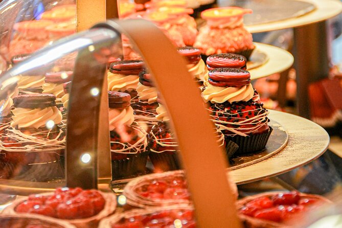 West End Donut Adventure Sweets and Sights in London - Stop 2: Seven Dials and the Monument Moment